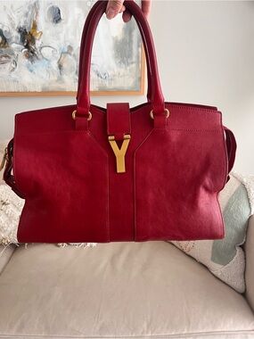 Yves Saint Laurent Red Leather handbag